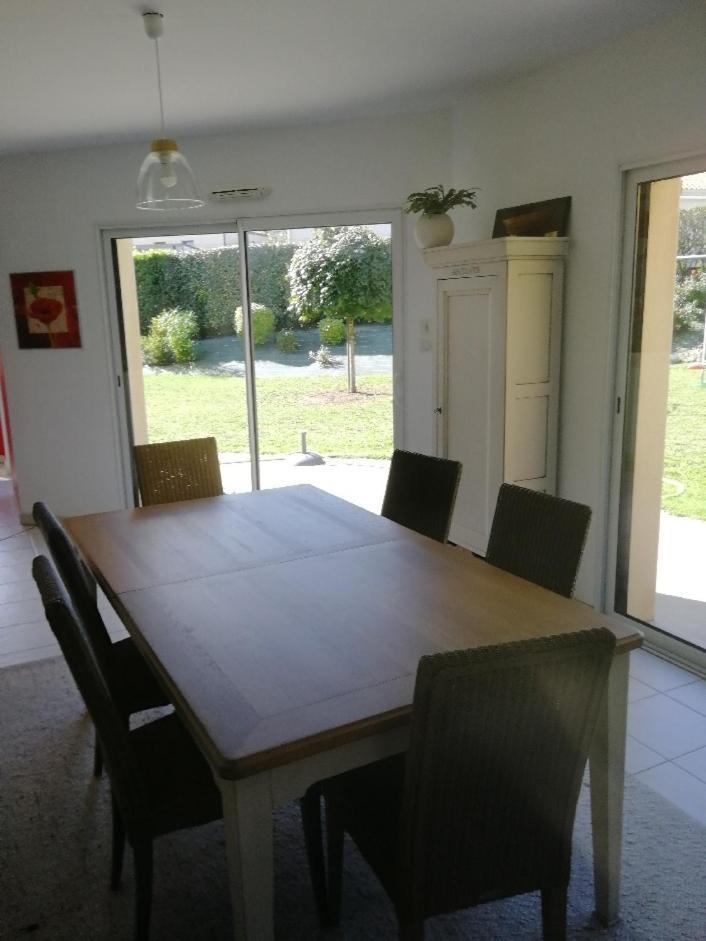 Chambres D'Hotes Chez Nanou La Puyfolaise - 1 Ou 2 Chambres Saint-Laurent-sur-Sèvre Eksteriør bilde
